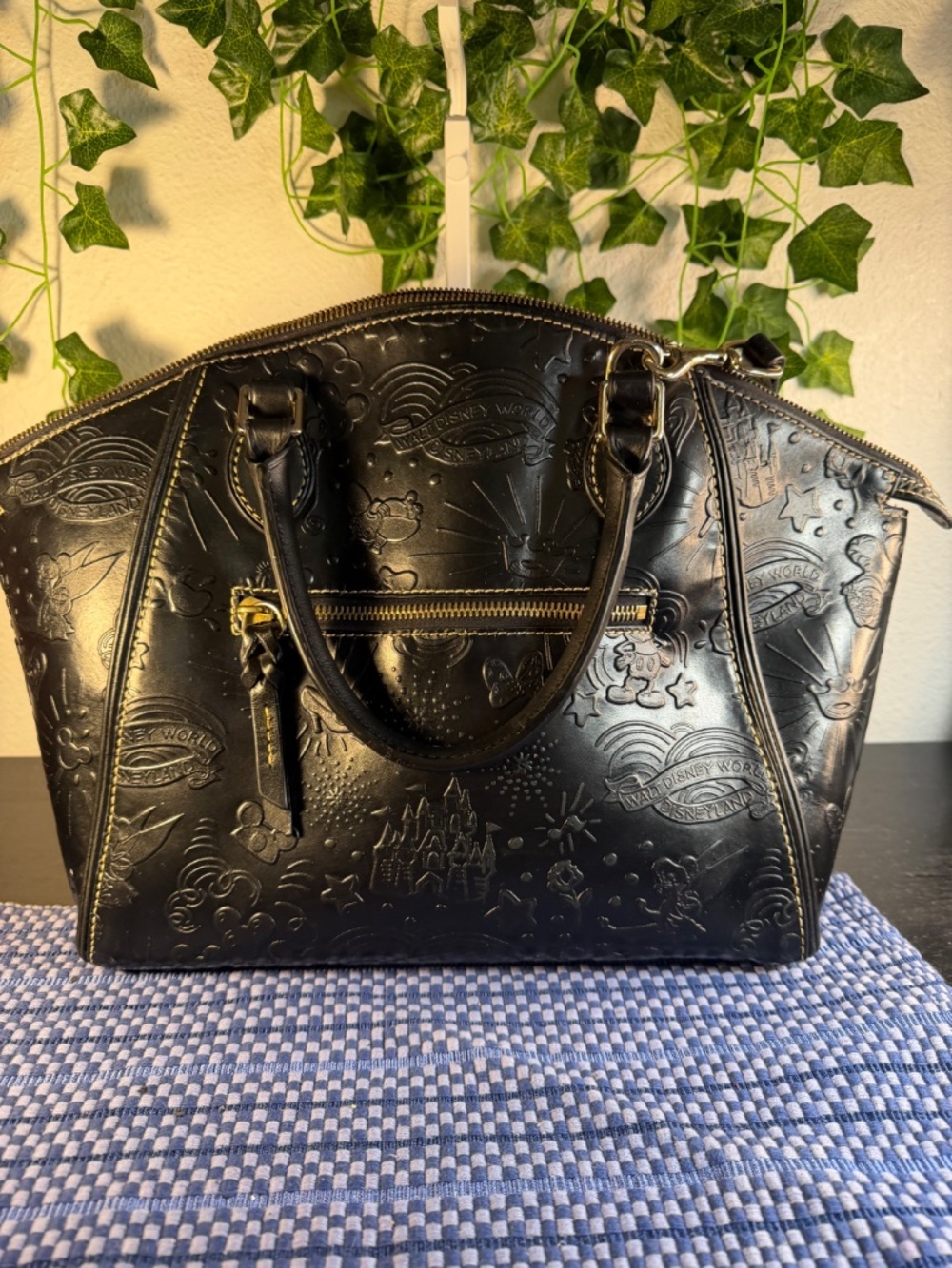 Dooney Disney Icons Leather Sketch Black Embossed Leather Sketch Collection - Picture 4 of 9